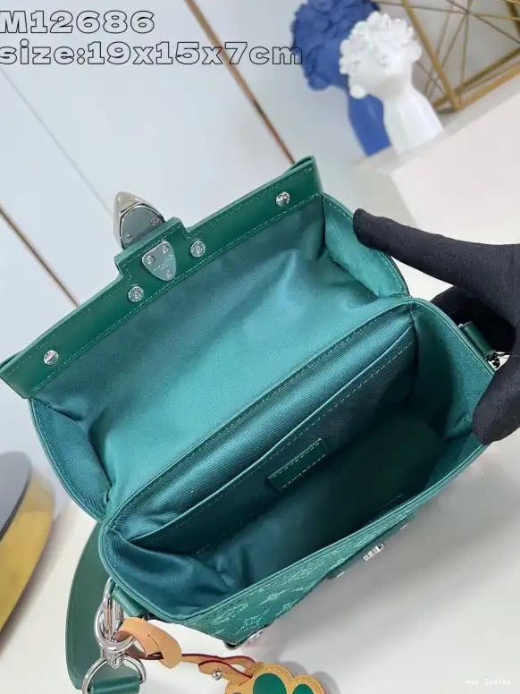 Cheap Trunk-19*15*7CM VUITTON LOUIS Soul 0528